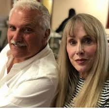 Happy 44th Wedding Anniversary to Earl and Patty Pia Georgis Correa