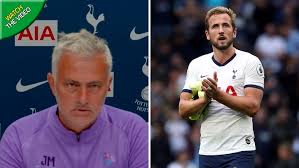Generalísimo hola tottingham hotspur fc cerveza san miguel en madrido adiós buenos días argentina. Mauricio Pochettino Poses In Tottenham Shirt As Son Maurizio Signs New Spurs Deal Mirror Online