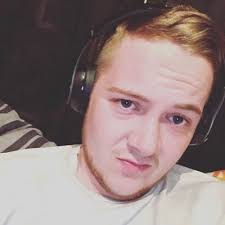 Damien Rock (@numberonecunt16)