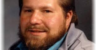 Kenneth Scholz's Instagram, Twitter & Facebook