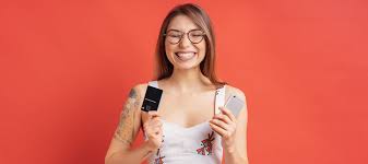 Wir freuen uns, zusammen mit unserem partner swisscom, bald die radicant als innovative und nachhaltige bank in der finnova community willkommen zu… beliebt bei anders bally, phd radicant wählt swisscom und finnova #radicant geht 2022 als ein digitaler finanzdienstleister, der auf nachhaltigkeit spezialisiert ist, an den… Was Bedeutet Eigentlich Fintech Bank Was Machen Die Digitalen Banken Anders Startupwissen Biz