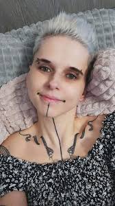 And I'm over it, I'm finally complete again, both eyebrows match  beautifully with Dahlia piercings, I like this combination the most!!!  🖤🇨🇿