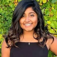 Marlene Tom (@_marlenet)