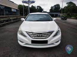 Its dramatic styling includes exaggerated proportions, a prominent grille, and a quirky design cue featuring a spear of bright trim that flows along the front fenders and into the headlights to create what. Used 2010 Hyundai Sonata High Spec Loan Kedai Boleh For Sale In Malaysia 147586 Caricarz Com