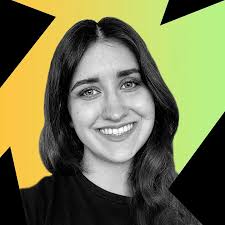 Cara Stratton's Instagram, Twitter & Facebook