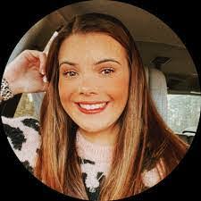 Fallon Huff's Instagram, Twitter & Facebook