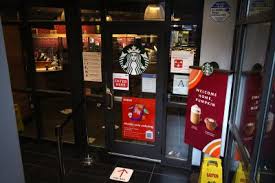 See more ideas about coffee recipes, coffee drinks, breville espresso machine. Kenmore Starbucks Temporarily Closes Due To Low Business The Daily Free Press