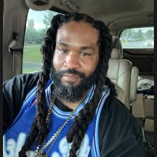 Using a Unicorn Floatie to Finish Grandma's Marathon in Heavy Rain