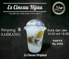 Cincau kerap disajikan dan dicampur dengan santan serta gula merah, sehingga membuat minuman ini begitu segar. Es Cincau Hijau Home Facebook