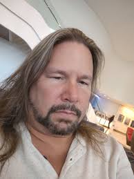 Mark Maze (@MarkMaze)