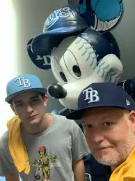 Welcome to Disney's Mickey's Radio broadcast.