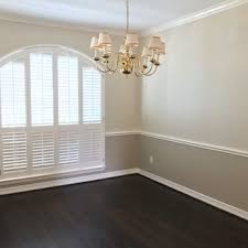 If your chair rails are in high traffic areas such as the living room, hallway, or a child's room, it is advisable to choose a paint that will not show the little chair rail age. Two Tone Walls With Chair Rail Tidypro Painters