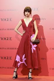 Encuentra las mejores ofertas de bolsos carolina herrera y los cupones descuento y promociones de tus tiendas favoritas. Carolina Herrera La Firma Preferida Por Los Famosos Para La Fiesta 30 Aniversario De Vogue
