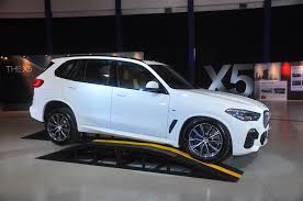 In the test he brought up the fact that the electric power steering wasn't up to snuff with the m3s of yore. Bmw X5 Xdrive40i M Sport G05 Previewed Estimated Price At Rm640k Carsifu