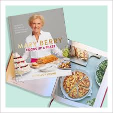 Mary Berry Cooks Up A Feast: My Favourite Recipes for Occasions and  Celebrations: Mary Berry: 9780241393529: Amazon.com: Books