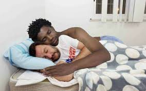 Easily add text to images or memes. Matteo Salvini Che Dorme E I Meme Arrivano In Massa Darlin Magazine