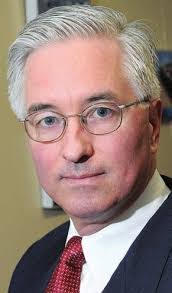 Neil Cummings's Instagram, Twitter & Facebook