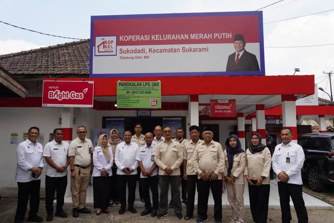 Kemenko Polkam Tinjau Koperasi Merah Putih Kelurahan Sukodadi sebagai Model Pemberdayaan Ekonomi Kelurahan di Kota Palembang