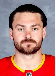 Player photos for the 2015-16 Barrie Colts at hockeydb.com