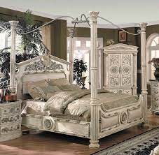 I Think This Qualifies As A Bed Fit For A Queen Bedroom Furniture Sets Traditional Bedroom Furniture Sets Bedroom Set