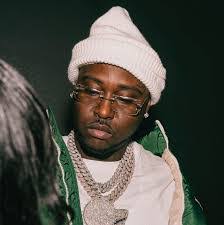 Cori Drummond's Instagram, Twitter & Facebook