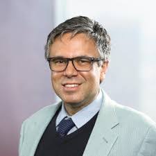 Douglas Hauer's Instagram, Twitter & Facebook