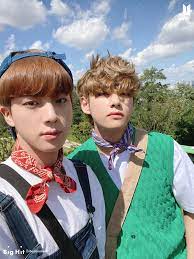 Kim taehyung ist sänger, songschreiber und schauspieler. Taejin Bts Wiki Fandom