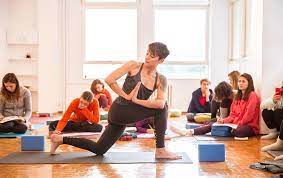 Sahaja yoga, hayatımızı içsel olarak güzelleştiren çok özel bir meditasyon tekniğidir. Istanbul Un En Iyi Yoga Merkezleri Yoga Okullari Filgezi