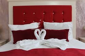 Pensiunea cristal ist liegt östlich von poieni. Pensiunea Cristal SlÄƒnic Moldova Contact Direct