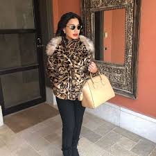 نشرت الإعلامية بسمة وهبة عبر صفحتها الرسمية على إنستغرام برومو برنامجها الجديد «العرافة» الذي سيتم بثه في شهر رمضان المبارك على قناة المحور المصرية. Ø¨Ø³Ù…Ø© ÙˆÙ‡Ø¨Ø© Ù‚Ø¨Ù„ ÙˆØ¨Ø¹Ø¯ Ø§Ù„Ø­Ø¬Ø§Ø¨ Ø²ÙˆØ¬ Ø¨Ø³Ù…Ø© ÙˆÙ‡Ø¨Ø© ÙˆØ§ÙˆÙ„Ø§Ø¯Ù‡Ø§ ÙˆÙƒÙ… Ø¹Ù…Ø±Ù‡Ø§ Ø¯Ù†ÙŠØ§ Ø§Ù„Ù…Ø´Ø§Ù‡ÙŠØ±