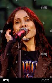 Natalie Ron's Instagram, Twitter & Facebook