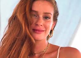 Cabelo de marina ruy barbosa. Marina Ruy Barbosa Esta Com O Cabelo Mais Curto Mais Ruivo E De Franjinha Capricho