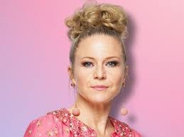 Kelli Bright's Instagram, Twitter & Facebook