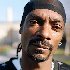 As of 2020, snoop dogg's net worth is estimated to more than 160 million dollars. Snoop Dogg Age Songs Wife Biography