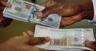 Dollar to Naira Exchange Rate Hits ₦1,373 at Official Market