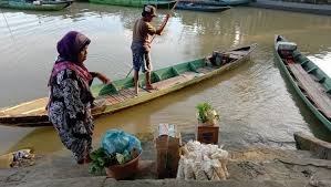 Kampung rawa or kampoeng rawa is part of the famous rawa pening lake. Kehidupan Menantang Warga Kampung Rawa Dermalang