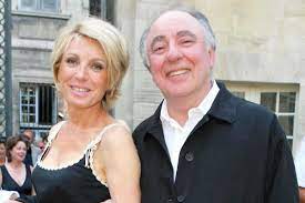 Ils étaient mariés et inséparables. Evelyne Dheliat Malgre Sa Volonte Elle Se Bat Contre La Mort