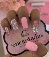Uñas decoradas es una aplicación con las mejores imágenes de uñas decoradas fáciles para que te inspires y luzcas deslumbrante. Excelente Fotos Maquillaje Naturales Rositas Consejos Para Una Mujer Es Muy Importante Lu Unas Bellas Decoradas Manicura De Unas Manicura Para Unas Cortas