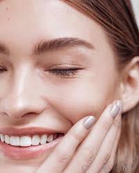 Tại sao phải nên khóa ẩm sau khi dùng serum? drthulab.com