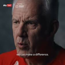 Kelly Striker's Instagram, Twitter & Facebook