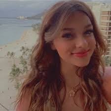 Michelle Caruthers's Instagram, Twitter & Facebook