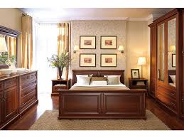 Could your bedrooms use some new bedroom sets? Kent Traditional Euro King Size Bedroom Furniture Set Chestnut Finish King Size Bedroom Furniture Sets Classic Bedroom Furniture Classic Bedroom Design