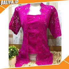 Model brokat dengan kain adat.terusan.com. 7 Model Baju Kebaya Brokat Modern Yang Elegan Model Kebaya Brokat Baliya Id