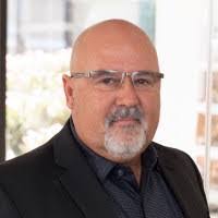 Leo Lauer's Instagram, Twitter & Facebook