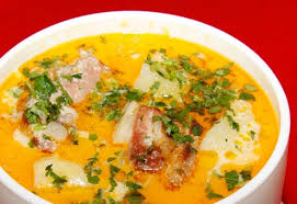 Pulpă de rață cu varză roșie călită și cartofi zdrobiți. 28 Romanian Foods The Whole World Should Know Onejive Rezepte Lebensmittel Essen Rezeptideen