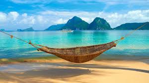 Beach vacations: 4 trips that maximize your points and miles