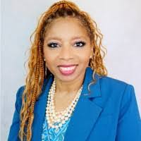 Kim Petty's Instagram, Twitter & Facebook