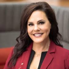 Danielle Whiting's Instagram, Twitter & Facebook