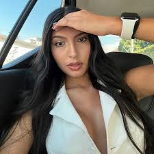 Karen Sanchez (@karensanchezch) • Instagram photos and videos