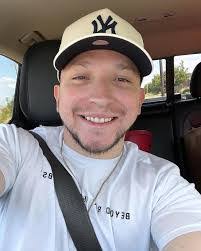 Levi Perez's Instagram, Twitter & Facebook